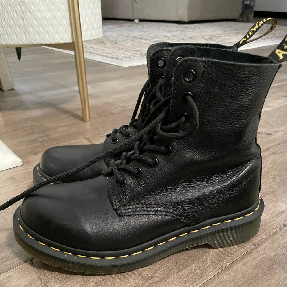 Dr. Martens 1460 Pascal Boots basically new!